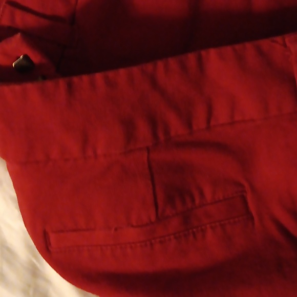 Red 3/4 length casual pants. - Picture 3 of 4